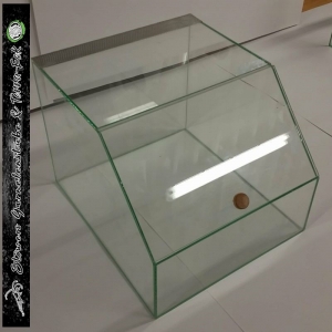 Kallax---Terrarium-mir-Klappe