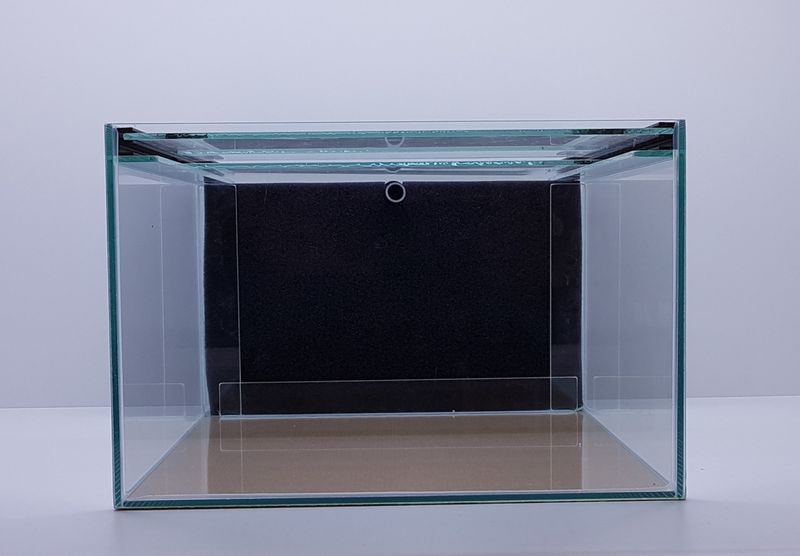 Bild 1 von Kallax22HMF  Aquarium komplett mit Filter und Abdeckscheiben