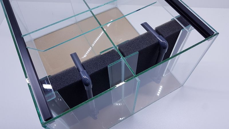 Bild 1 von Aquarium20-HMF/2  komplett mit Filter und Abdeckscheiben für das IKEA Kallax Regal